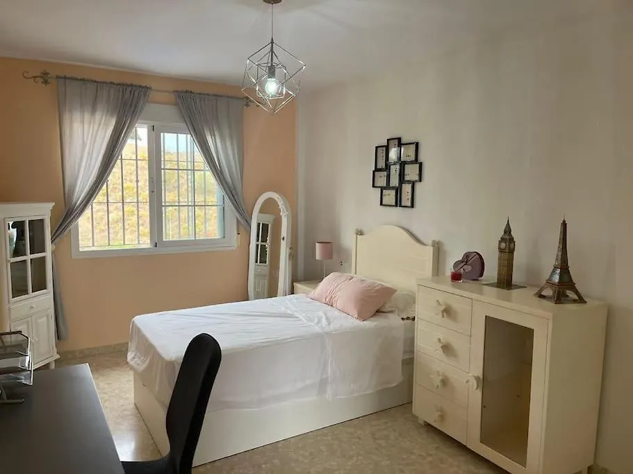 Casa Victoria. Adosado En Benajarafe. 빌라